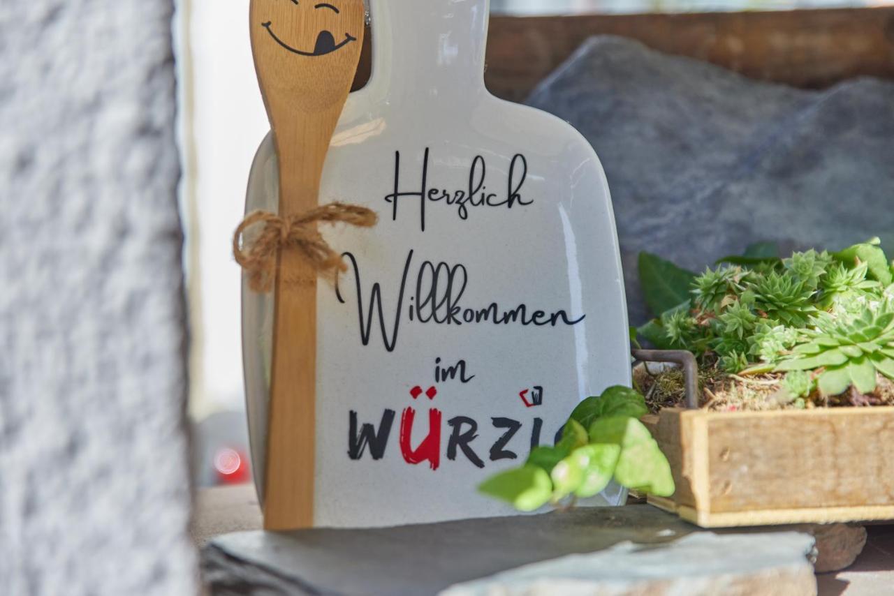 Hotel Restaurant Wuerzig In Uerzig Exterior photo