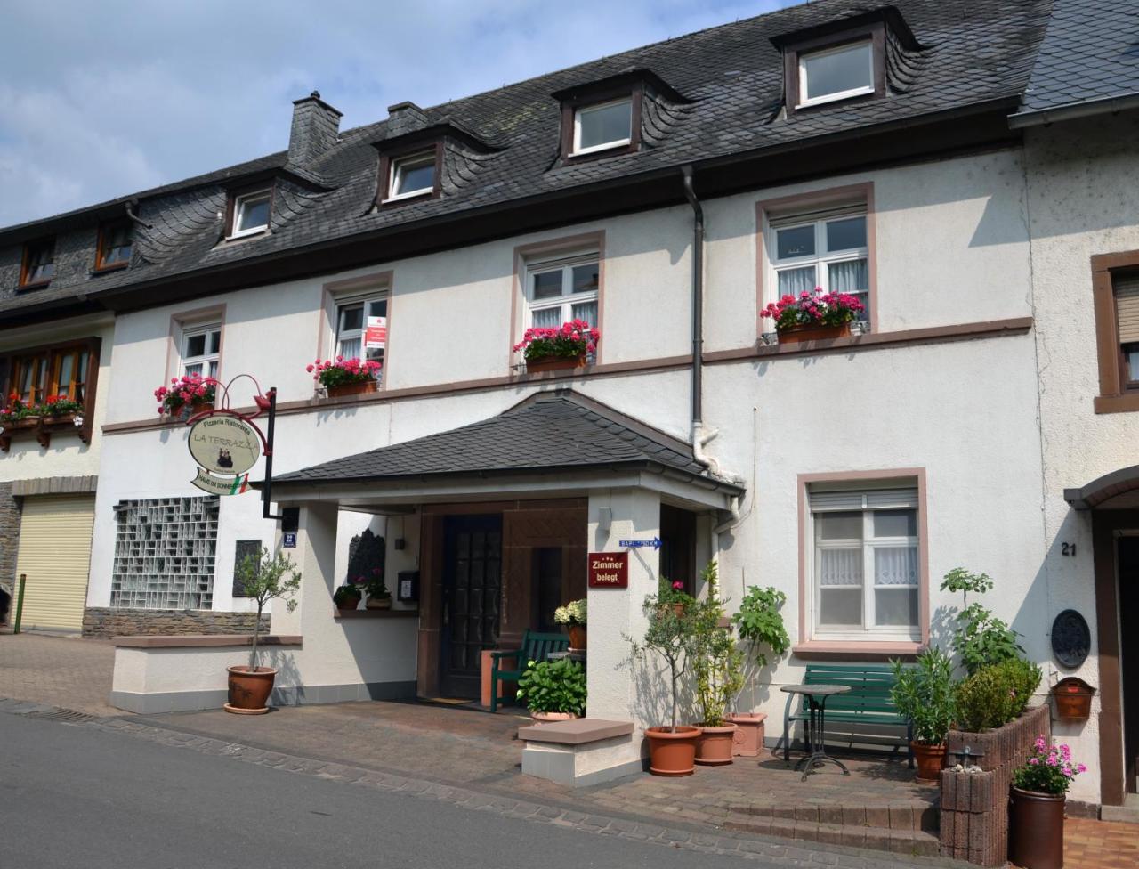 Hotel Restaurant Wuerzig In Uerzig Exterior photo